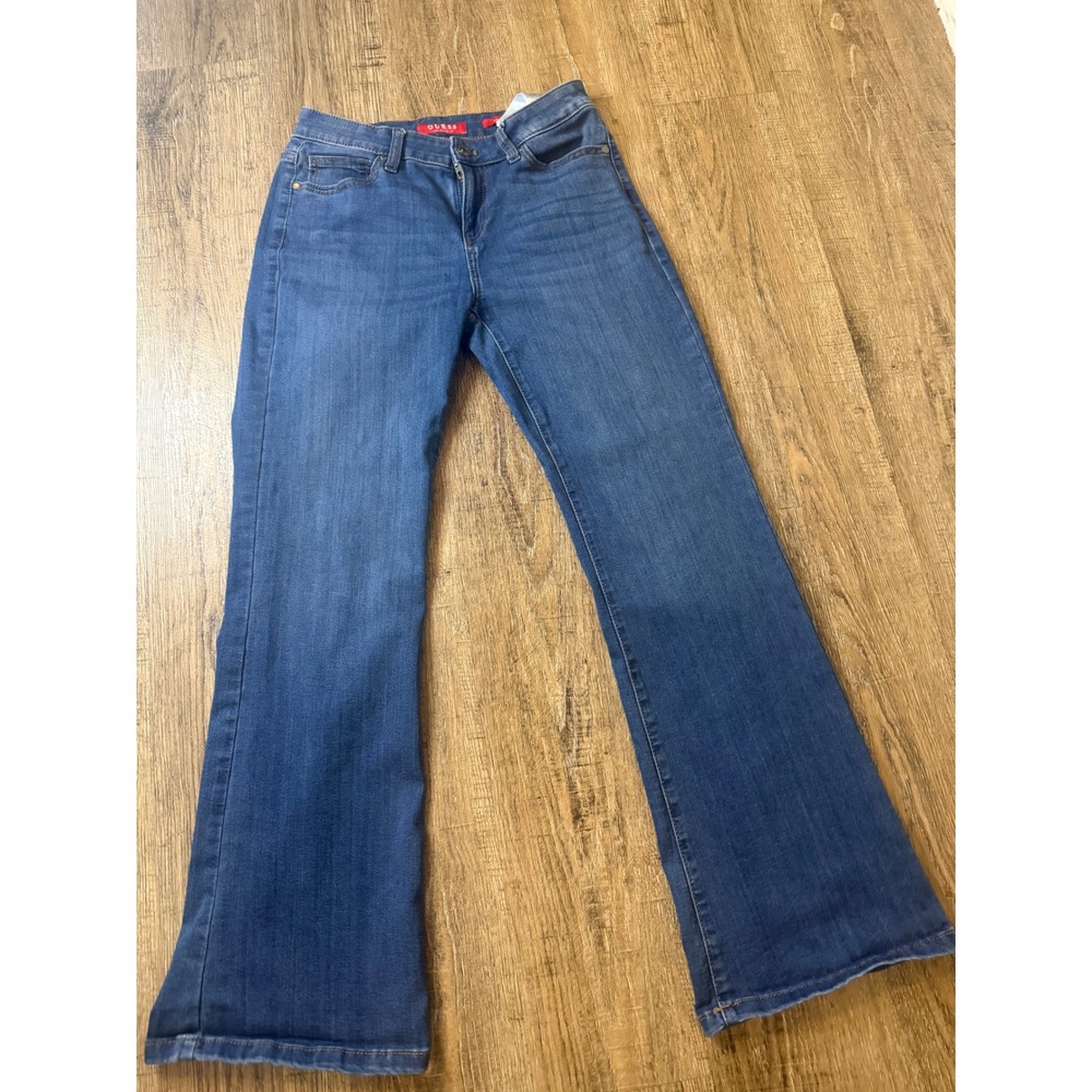 Guess Mid Rise Bootcut Jeans Medium Wash Blue Denim Size 29 QBBA38 D4R00
